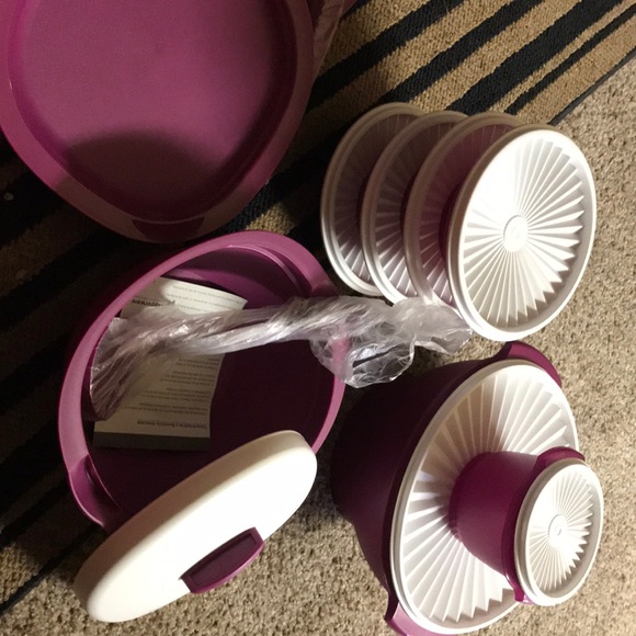 Violet 💗 Tupperware 💞 - Picture 6 of 8